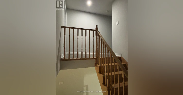 40 De Jong Street, Toronto, ON, M1P 0B9 - 13