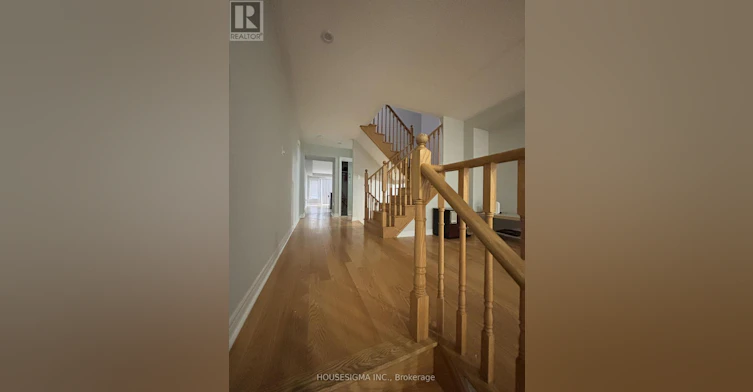 40 De Jong Street, Toronto, ON, M1P 0B9 - 4