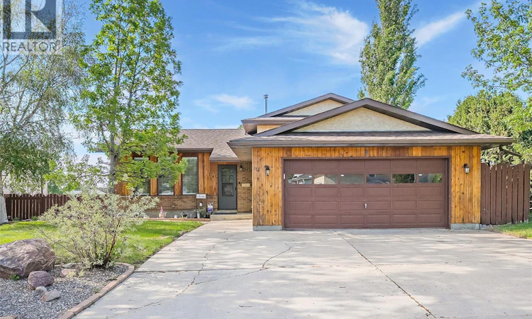 114 Sumner Crescent
