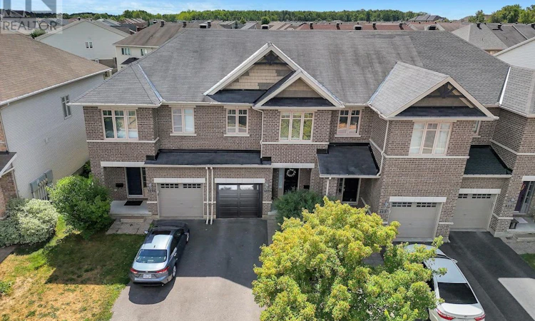 755 Bowercrest Crescent
