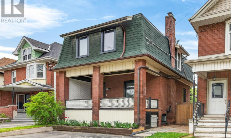 216 Maplewood Avenue