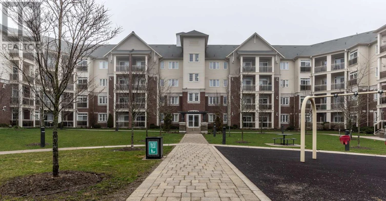 210-80 Aspen Springs Drive, Clarington, ON, L1C 0V4 - 24