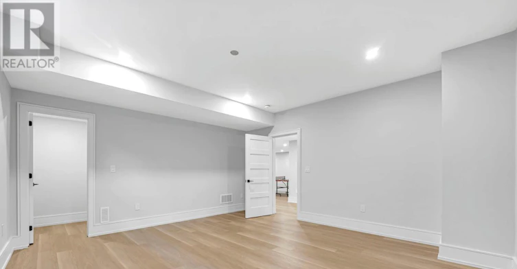 221 Morden Road E, Oakville, ON, L6K 2S2 - 43