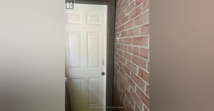 691 Barton Street E, Hamilton, ON, L8L 3A5 - 4