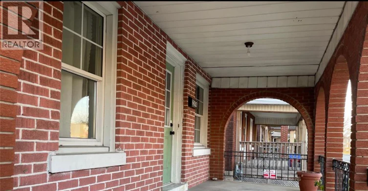 2264 Howard, Windsor, ON, N8X 3V1 - 2