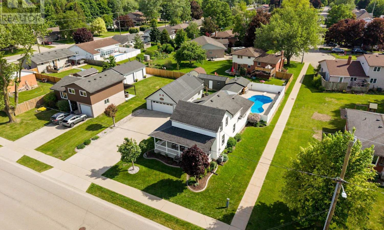 126 Frances Street E