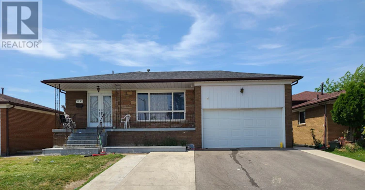 3291 Brandon Gate Drive, Mississauga, ON, L4T 2G3