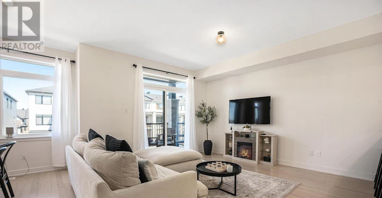 58 Arinto Place, Ottawa, ON, K2S 2R7 - 4