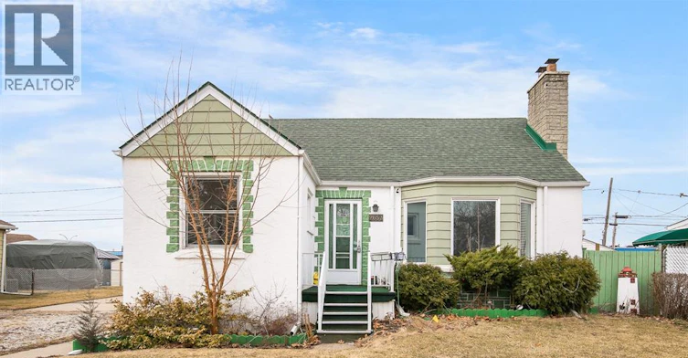 UPPER-2653 Alexis Street, Windsor, ON, N8W 3Z7