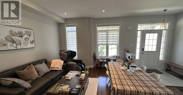 5 Henry Bauer Avenue, Markham, ON, L6C 0W8 - 3