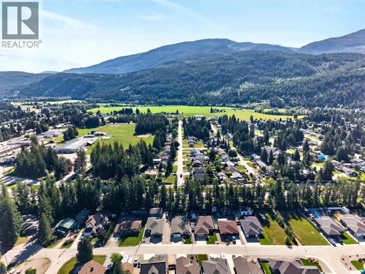 1015 N Hemlock Crescent, Sicamous, BC, V0E 2V1 - 61