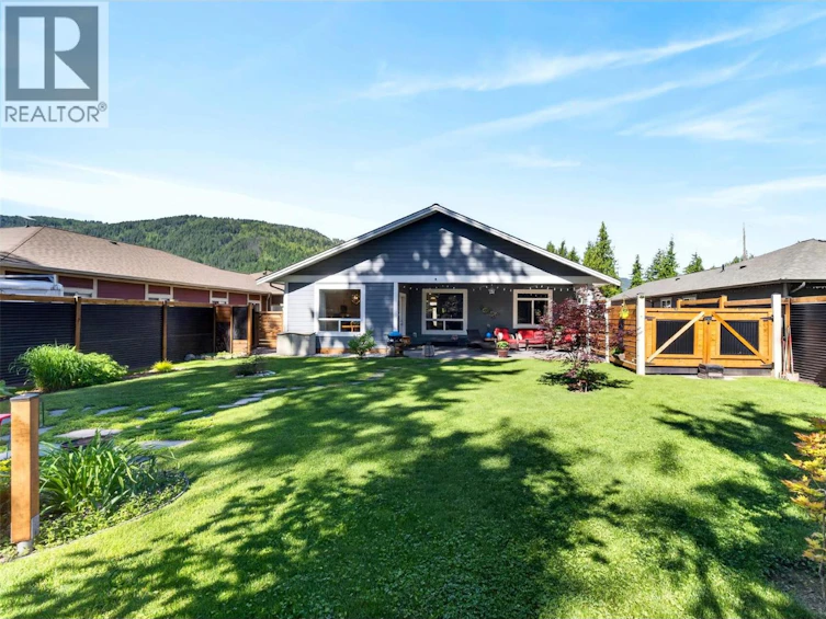 1015 N Hemlock Crescent, Sicamous, BC, V0E 2V1 - 47