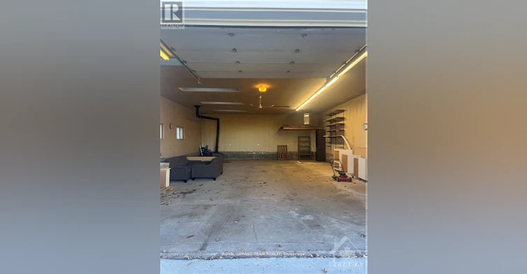 4670 Fallowfield Road, Ottawa, ON, K2J 4S4 - 5