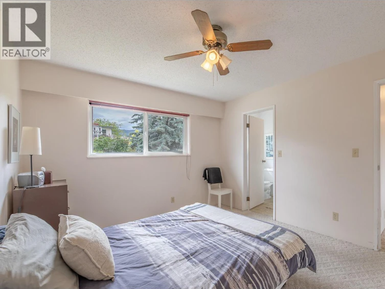 14812 Downton Avenue, Summerland, BC, V0H 1Z1 - 14