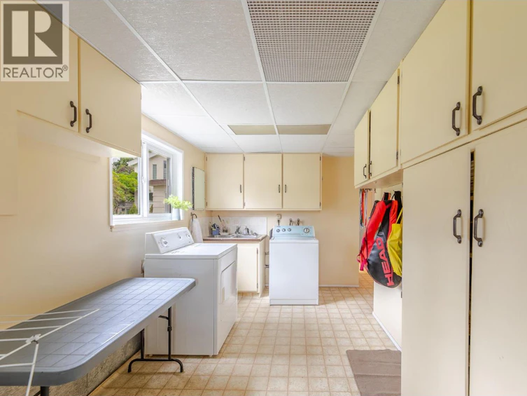 14812 Downton Avenue, Summerland, BC, V0H 1Z1 - 34