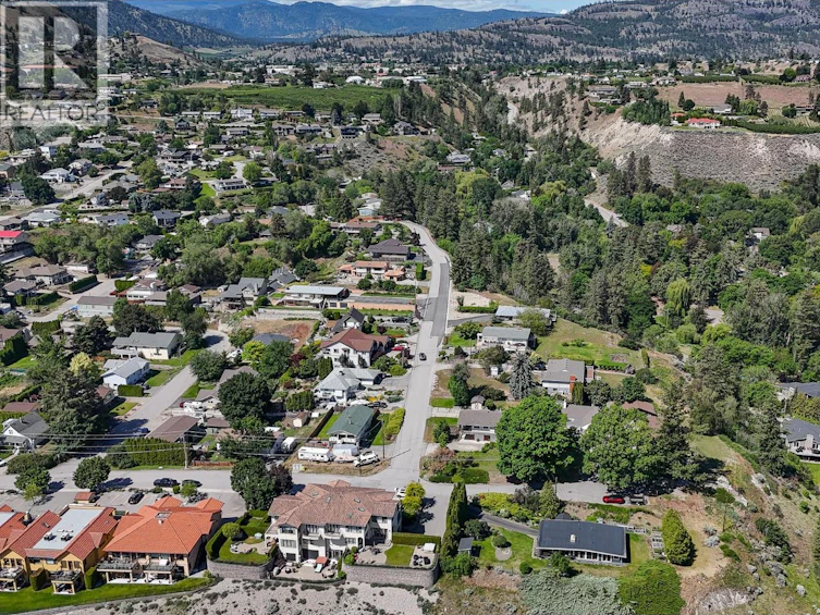 14812 Downton Avenue, Summerland, BC, V0H 1Z1 - 58