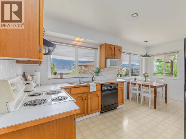 14812 Downton Avenue, Summerland, BC, V0H 1Z1 - 8