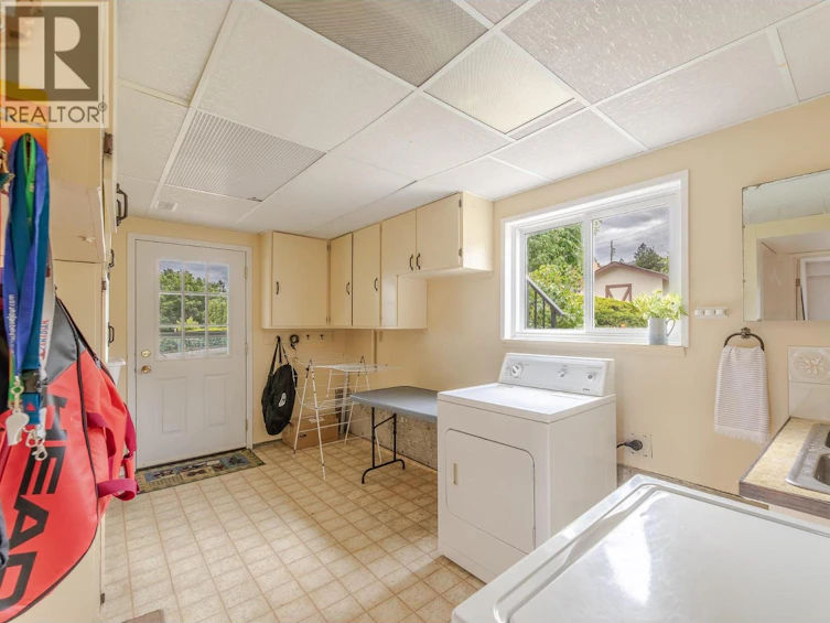 14812 Downton Avenue, Summerland, BC, V0H 1Z1 - 33