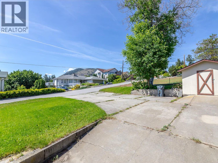 14812 Downton Avenue, Summerland, BC, V0H 1Z1 - 51