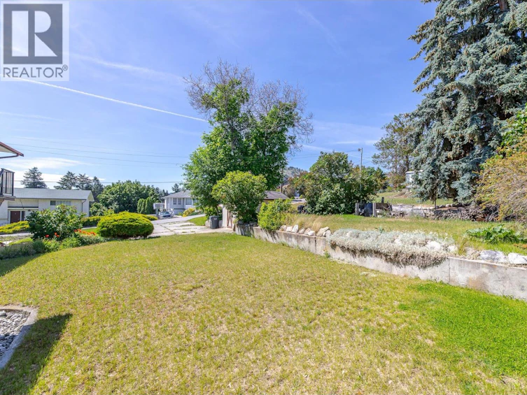14812 Downton Avenue, Summerland, BC, V0H 1Z1 - 50
