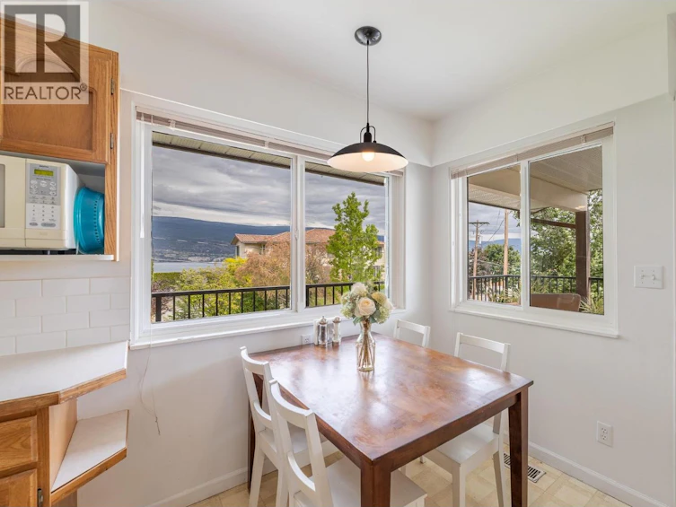 14812 Downton Avenue, Summerland, BC, V0H 1Z1 - 12