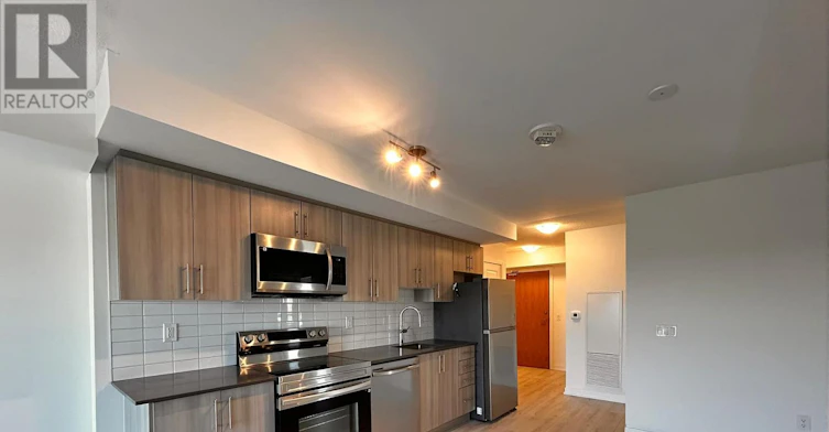 904-1435 Celebration Drive, Pickering, ON, L1W 0C4 - 2