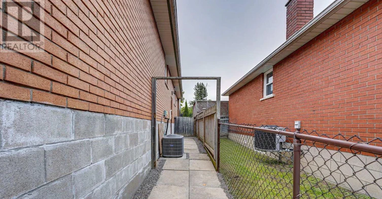 LOWER-77 Toronto Street, Bradford West Gwillimbury, ON, L3Z 1N7 - 10