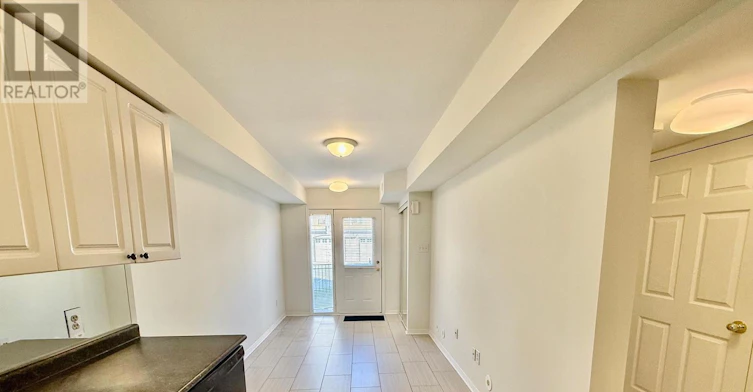 302-4975 Southampton Drive, Mississauga, ON, L5M 8E5 - 4