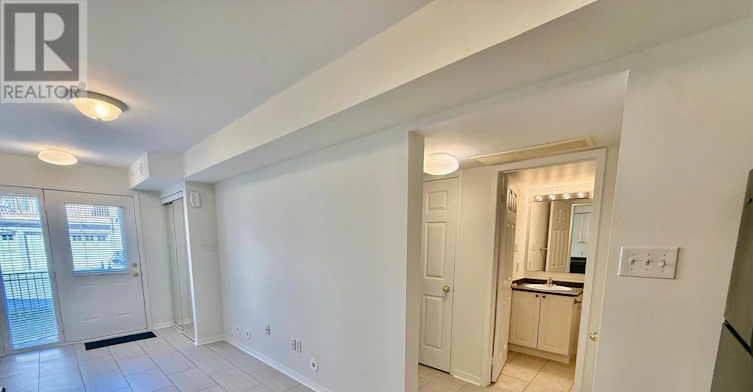 302-4975 Southampton Drive, Mississauga, ON, L5M 8E5 - 3