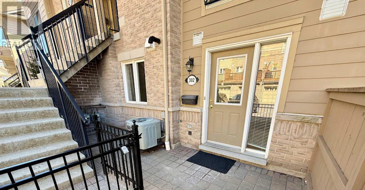 302-4975 Southampton Drive, Mississauga, ON, L5M 8E5 - 2
