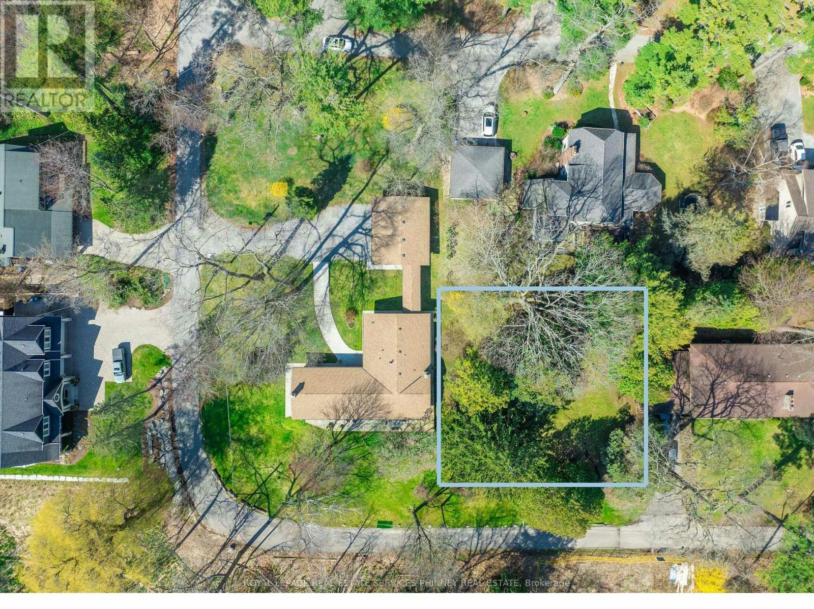 845 Chaucer Avenue, Mississauga, ON, L5H 2Z5