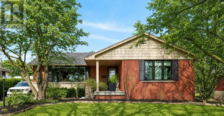 589 Arlington Boulevard, Burlington, ON, L7N 2S5