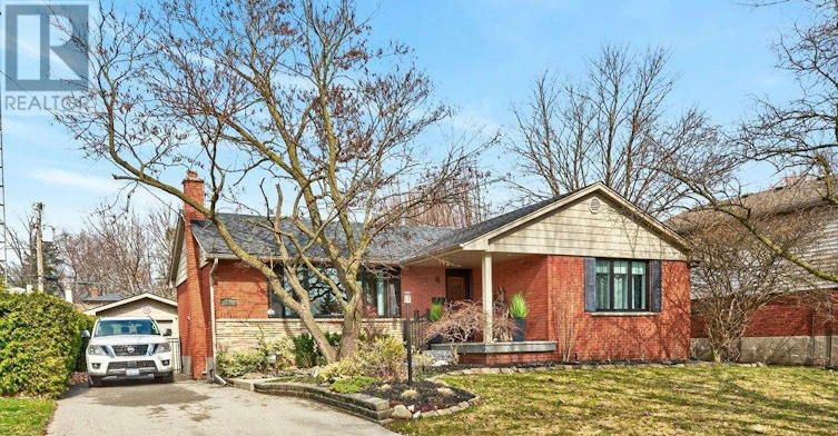 589 Arlington Boulevard, Burlington, ON, L7N 2S5 - 2