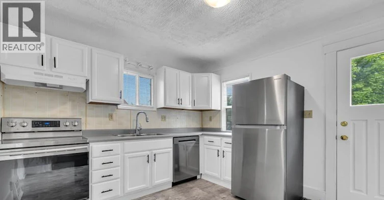 928 Lacasse Boulevard, Tecumseh, ON, N8N 2C5 - 3