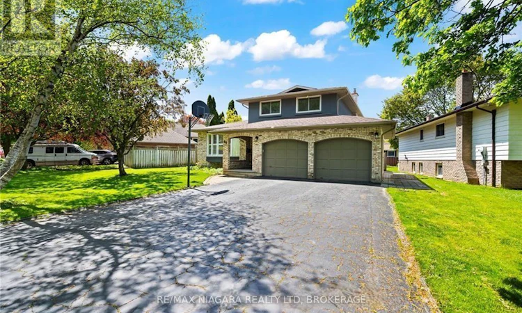 49 Royal Oak Drive