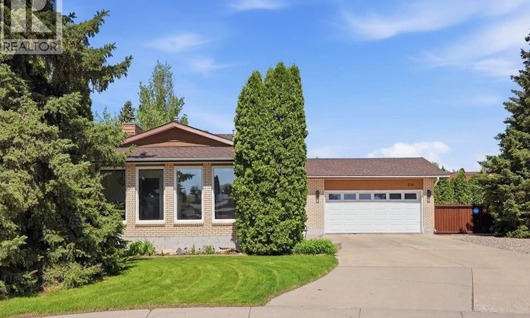 318 Nokomis Place