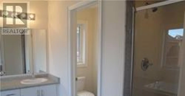 8 Jericho Avenue, Georgina, ON, L4P 0G9 - 5