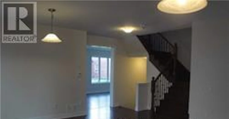 8 Jericho Avenue, Georgina, ON, L4P 0G9 - 2