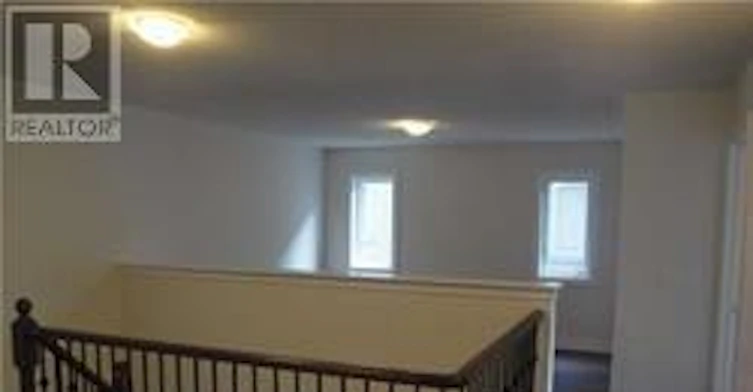 8 Jericho Avenue, Georgina, ON, L4P 0G9 - 6