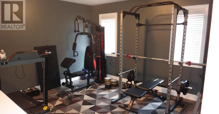 8 Jericho Avenue, Georgina, ON, L4P 0G9 - 11