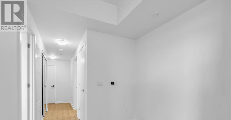 PH01-500 Plains Road E, Burlington, ON, L7T 0C8 - 11