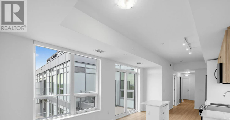 PH01-500 Plains Road E, Burlington, ON, L7T 0C8 - 2
