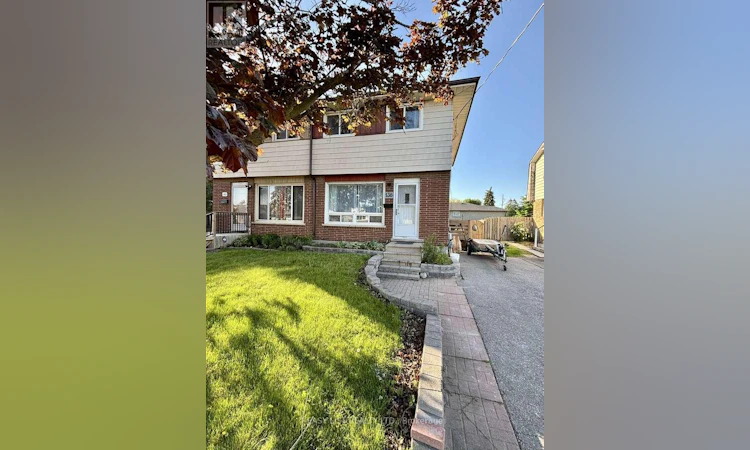 138 Taunton Road W