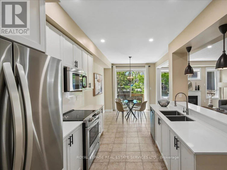 2020 Colonel William Parkway, Oakville, ON, L6M 0L9 - 16