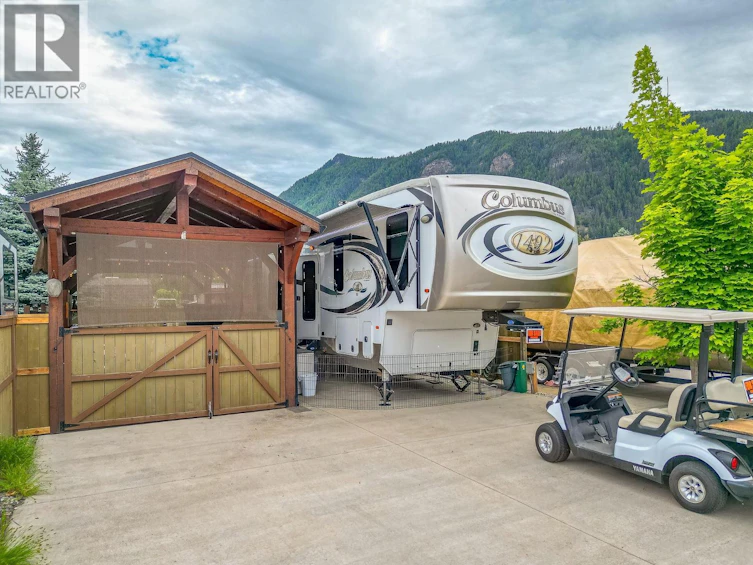 109-1383 Silver Sands Road, Sicamous, BC, V0E 2V4