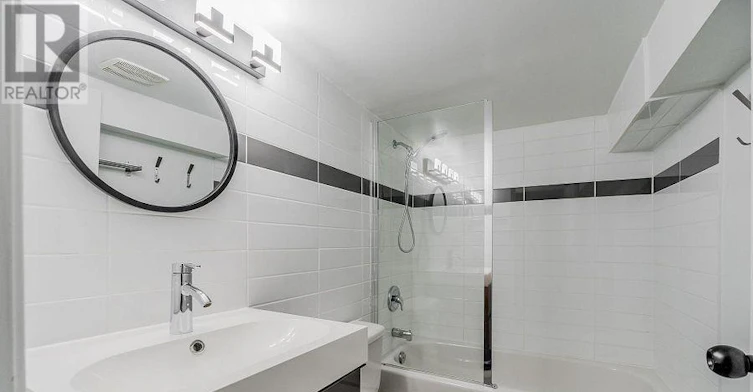 LOWER-538 Roxton Road, Toronto, ON, M6G 3R4 - 4