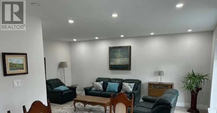 235 Louis Drive, Mississauga, ON, L5B 1Z1 - 8