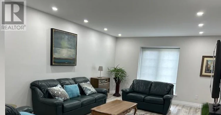 235 Louis Drive, Mississauga, ON, L5B 1Z1 - 9