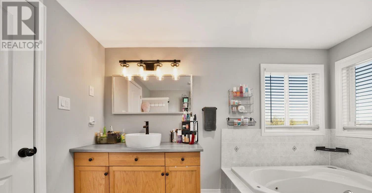 22 Devonleigh Drive, Amaranth, ON, L9V 3J3 - 22