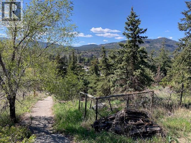 10608 Cedar Avenue, Summerland, BC, V0H 1Z2 - 3
